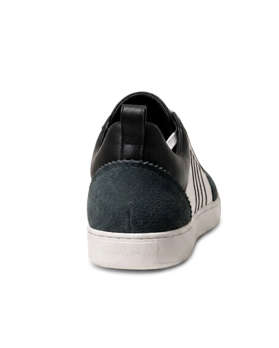 Heel of the Cadence Low, showing the pinked spruce suede counter